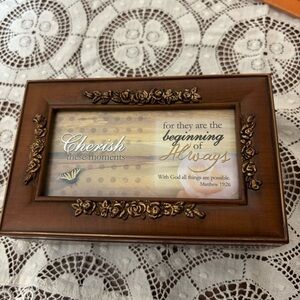 Cottage Garden Woodgrain Photo Music Box